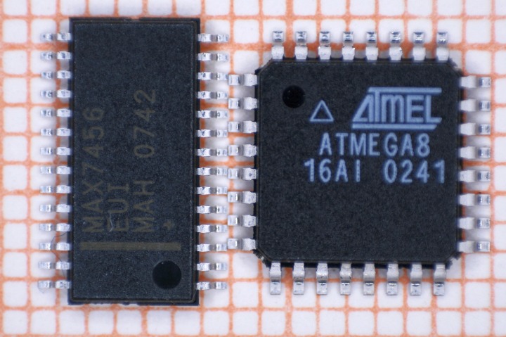 max7456_vs_atmega8.jpg